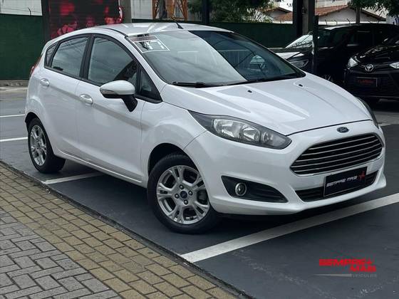 FORD FIESTA 1.6 SE HATCH 16V FLEX 4P POWERSHIFT